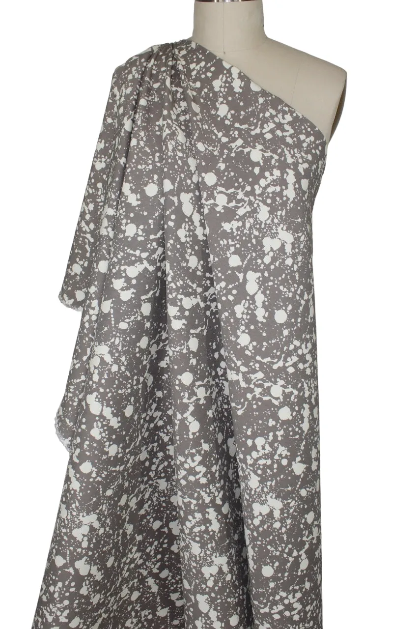 Cream in Pollock's Coffee Stretch Bottom Weight - Off-White on Taupe