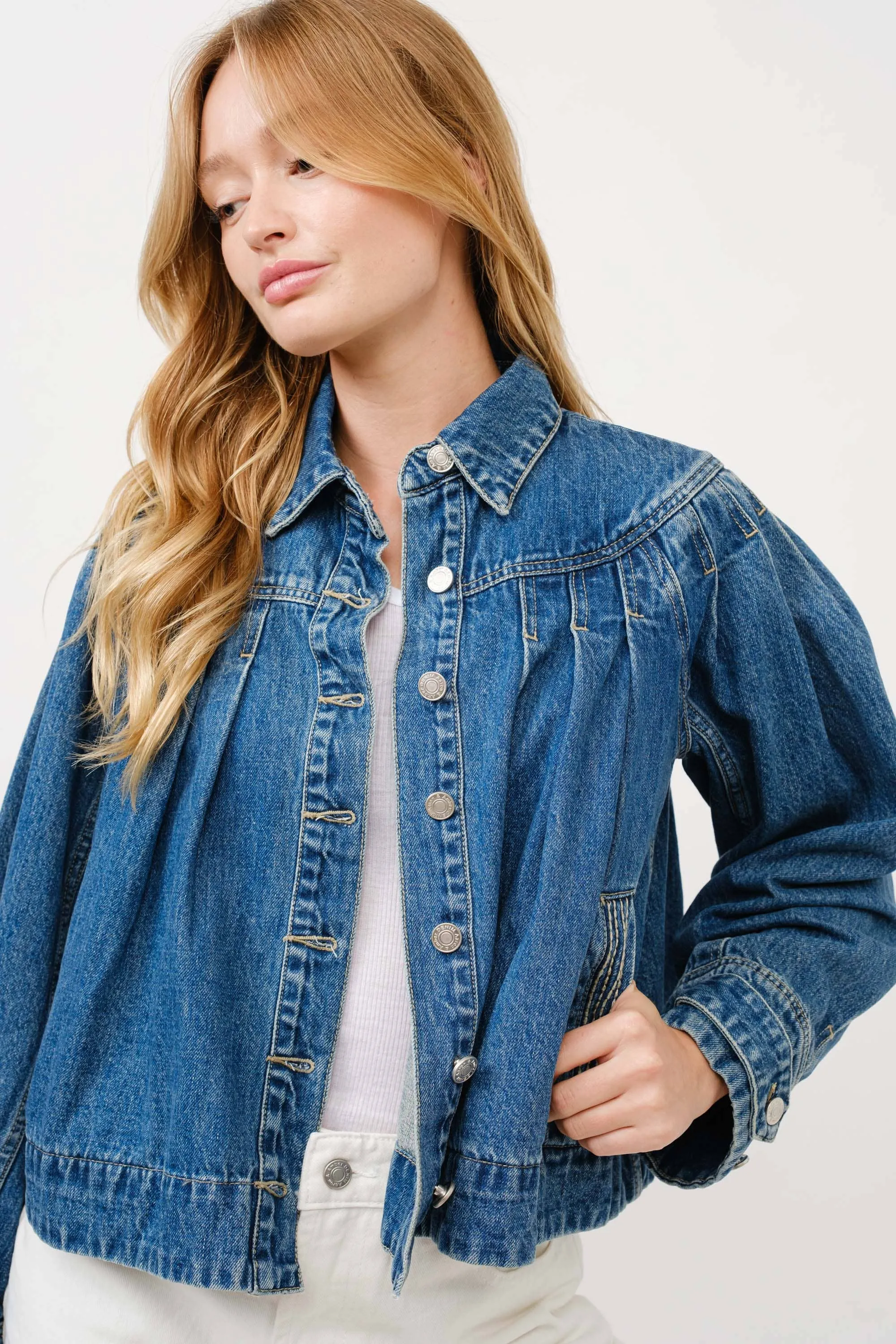 Debbie - Pleated Denim Jacket W/Stitch