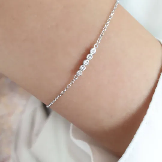 Diamond bracelet in solid gold
