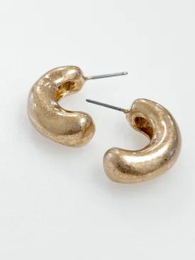 Lillian - Wavy Hoop Earrings (Brushed Gold)