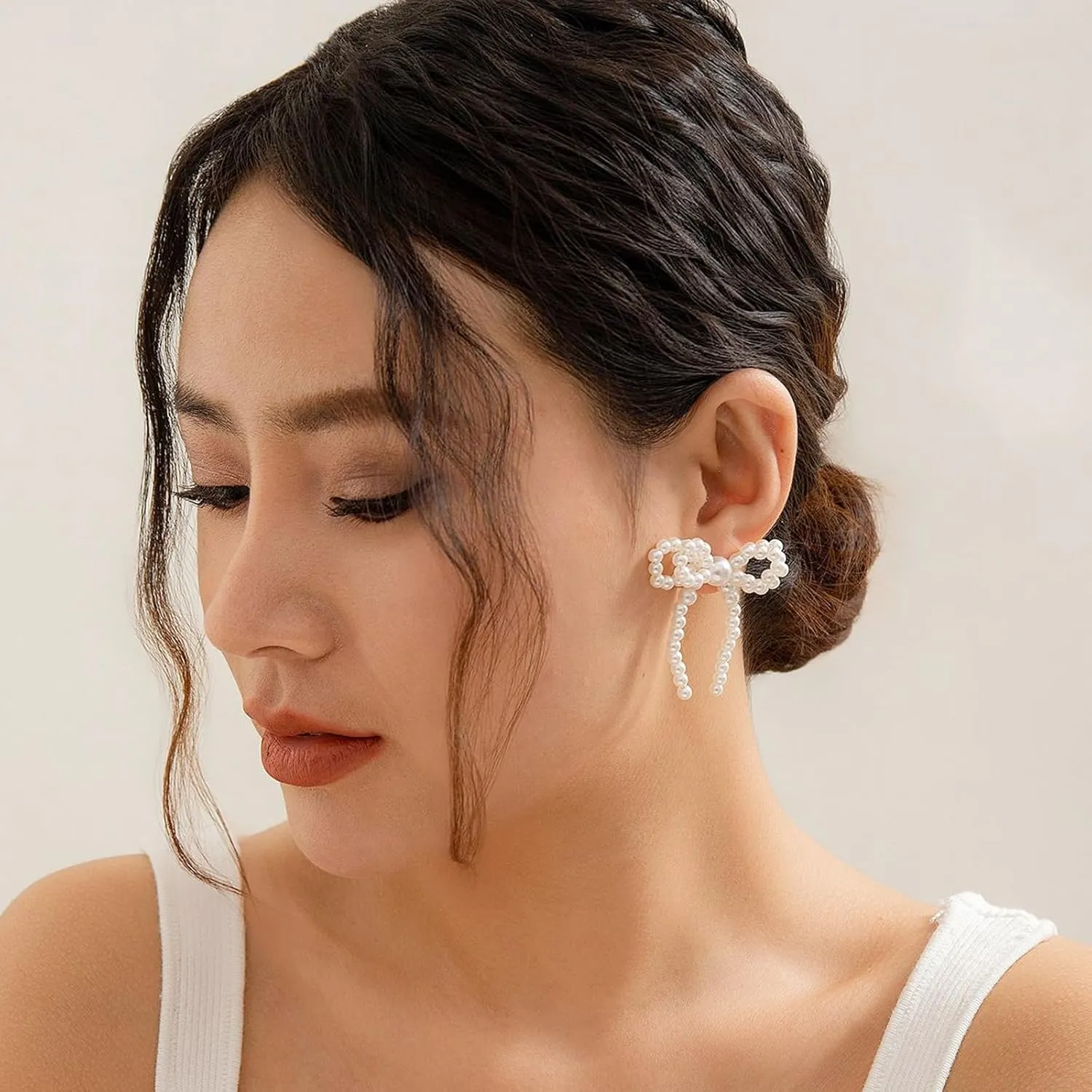 Pearl Bow Earrings for Women Elegant Bow Pearl Earrings Trendy Pearl Bow Knot Stud Earrings Pearl and Bow Earrings White Bow Earrings Wedding Party Prom Earrings Trendy Jewelry Gifts for Her