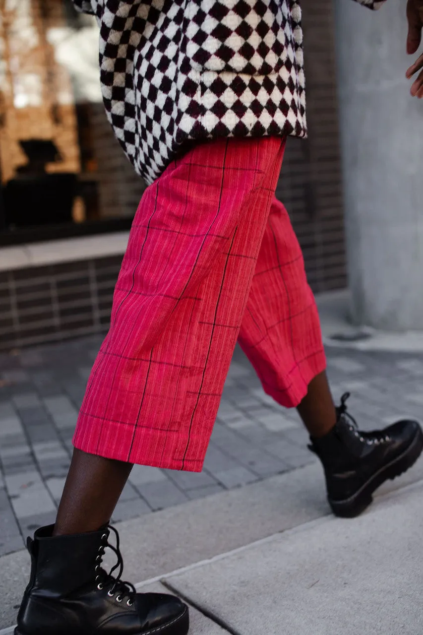 Portuguese Wool Pieper in Red and Black Check - L Left