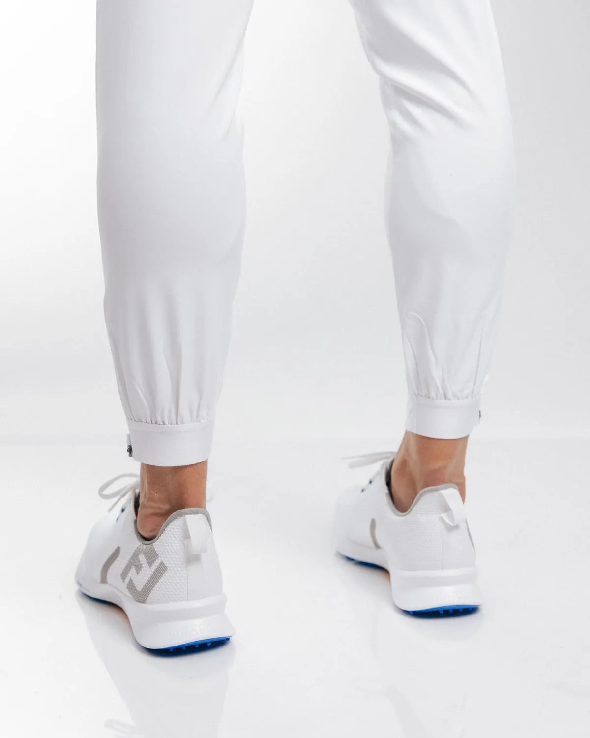 Primo Golf Jogger, Lightweight Four-Way Stretch Golf Pant, 4 Pockets, Inner Gel Waistband, Elastic Zipper Ankles